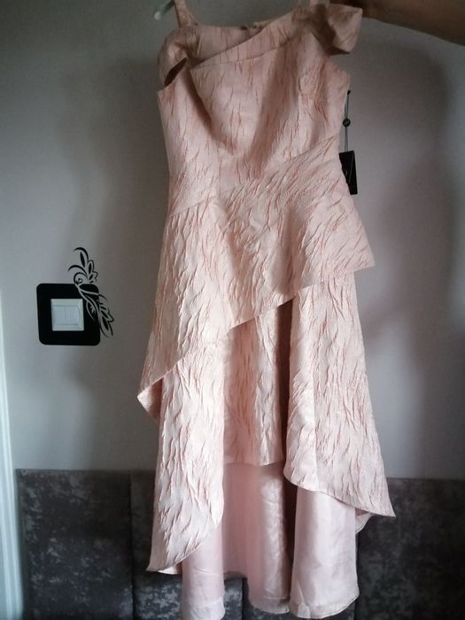 Piękna suknia Adrianna Papell 40