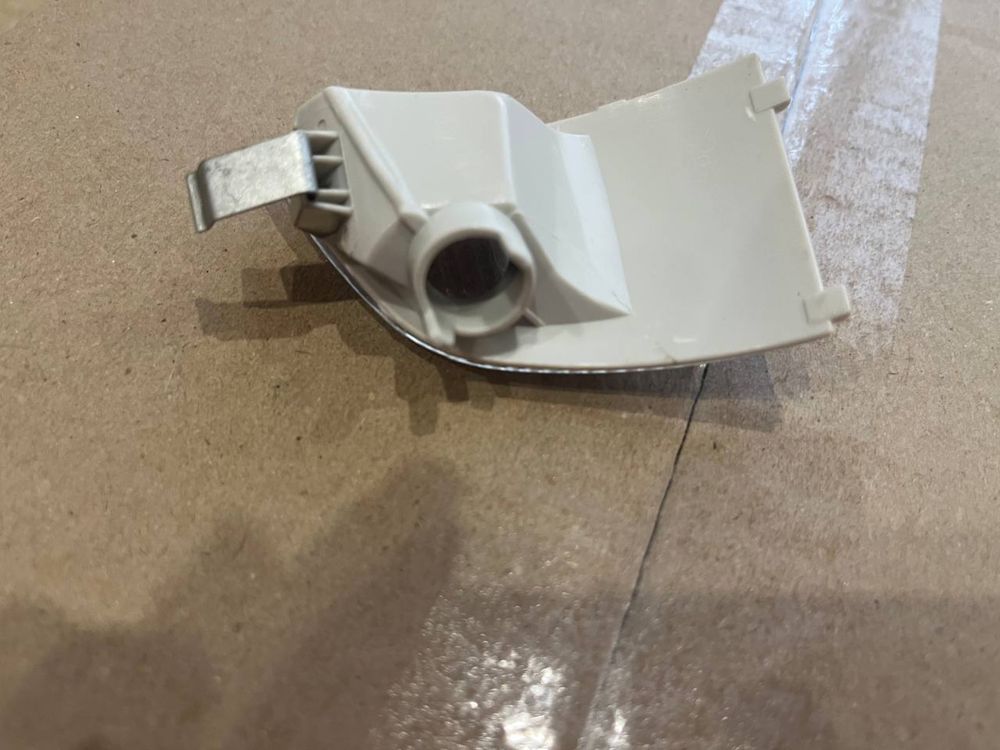 Поворотник в зеркало Ford Focus C-Max