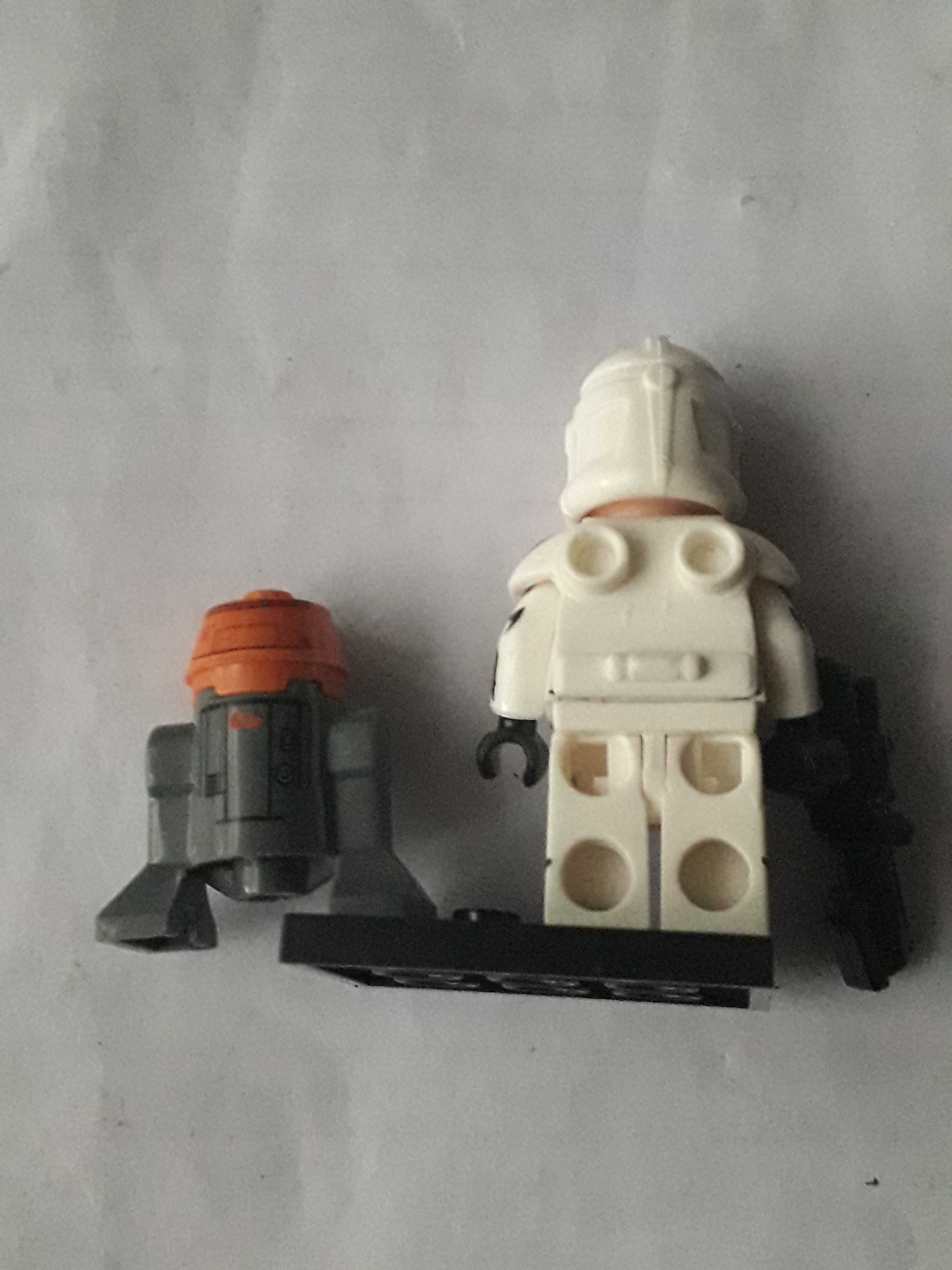 Figurka Star Wars Clone Shock Trooper + robot komp. z Lego
