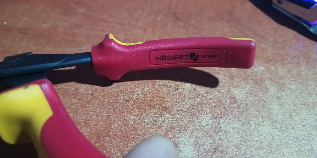 Szczypce boczne izolowane Hogert 180mm 1000V VDE