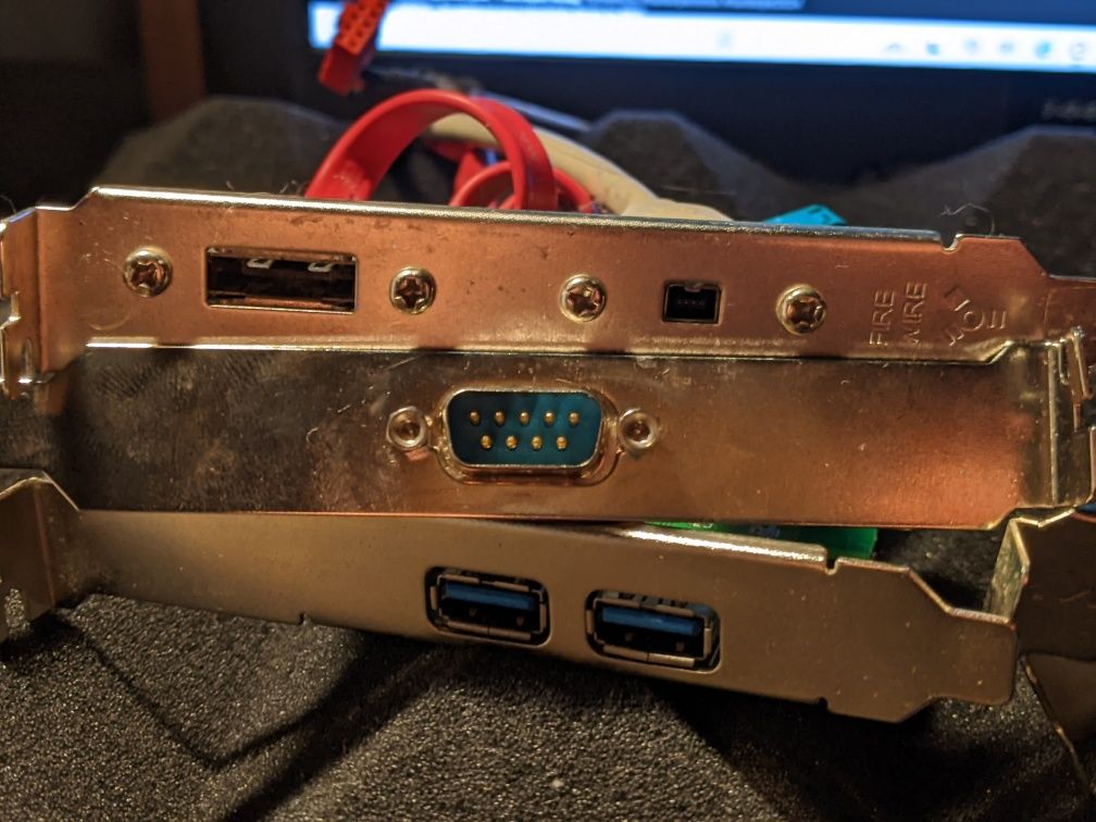 Слоти розширення PCI EXPRESS інтернет ethernet,  sata