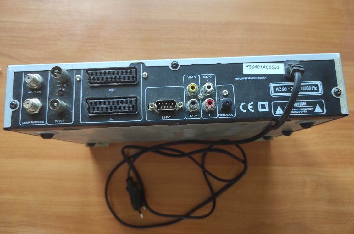 Супутниковий ресивер Digital 5000.