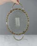 Druciany metalowo miedziany kosz z dwoma uchwytami Skandynawski design