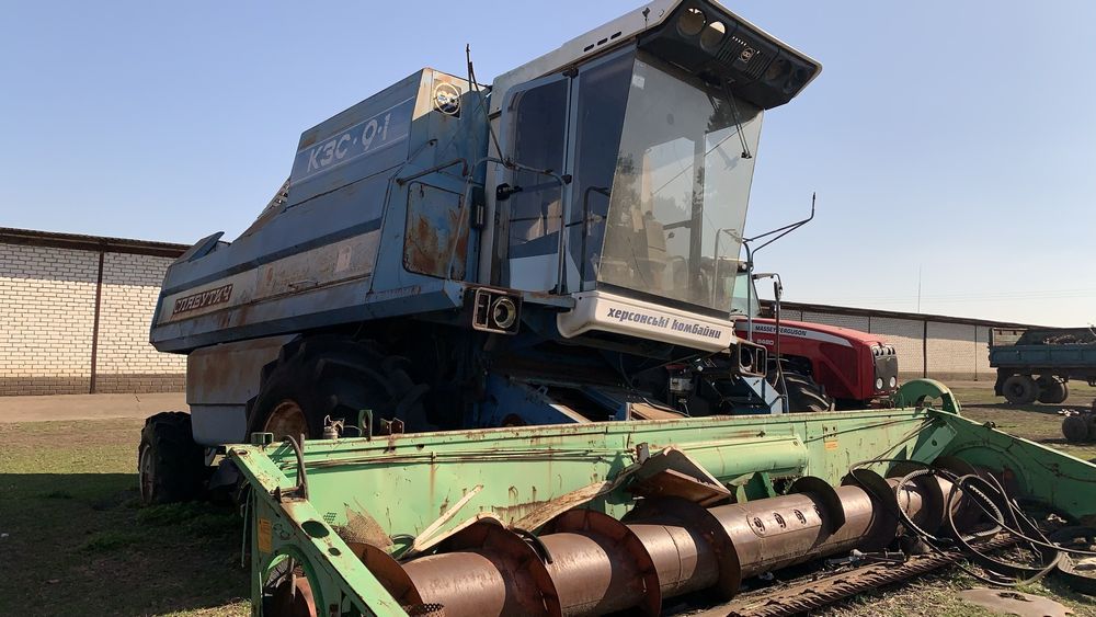 Комбайн СЛАВУТИЧ як донор під розбір з мотор