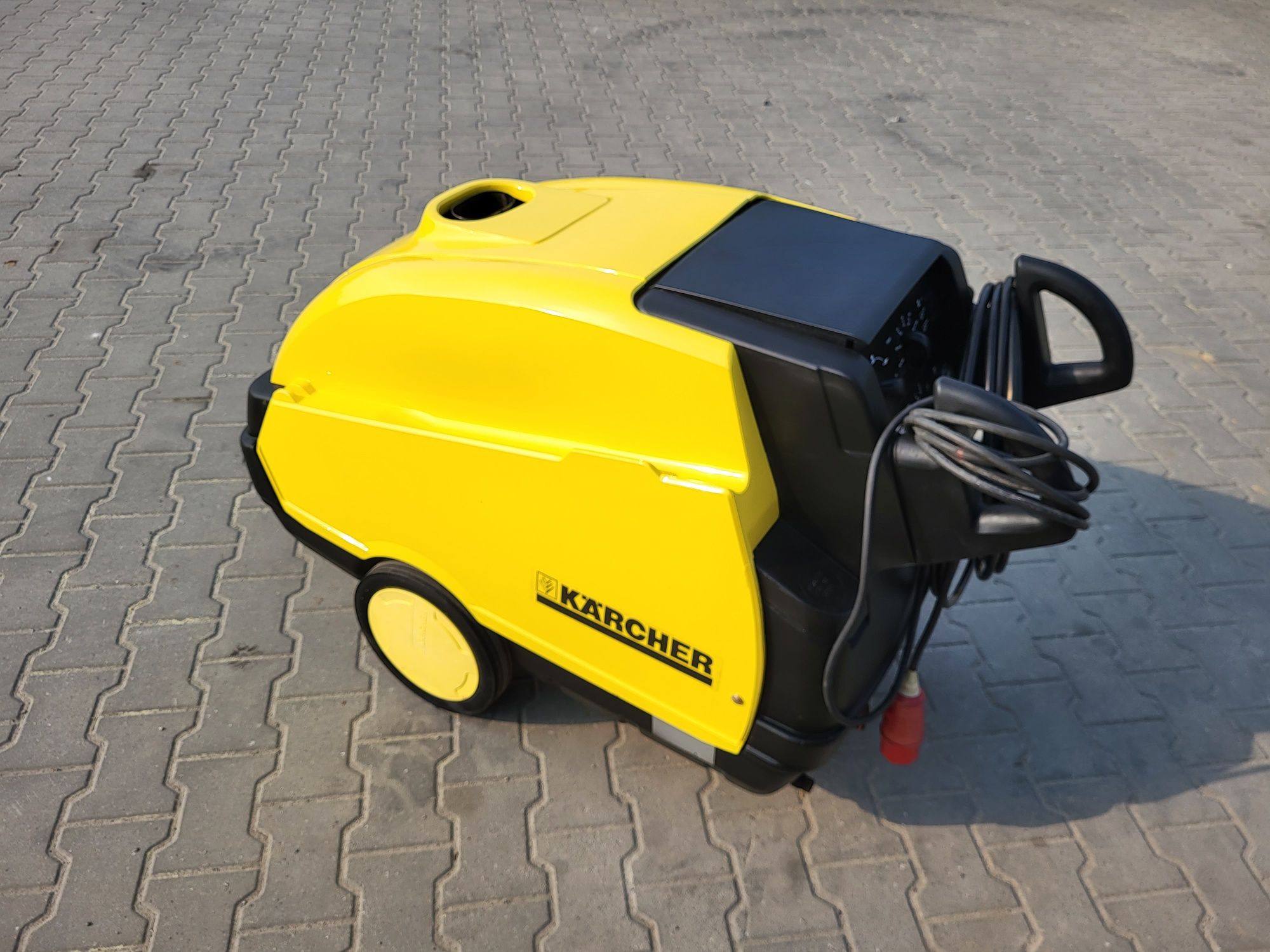 Myjka ciśnieniowa Karcher HD895