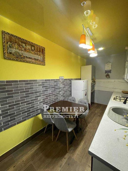 В продаже дом на берегу моря.