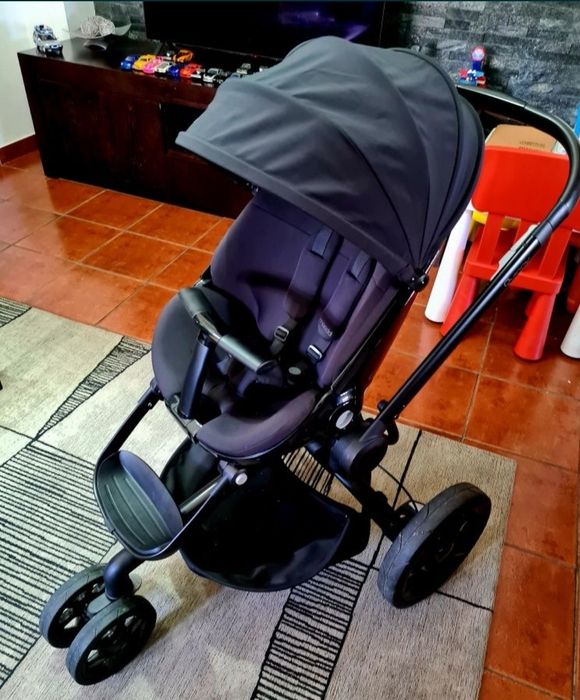 Carrinho de bebé quinny + ovo cybex