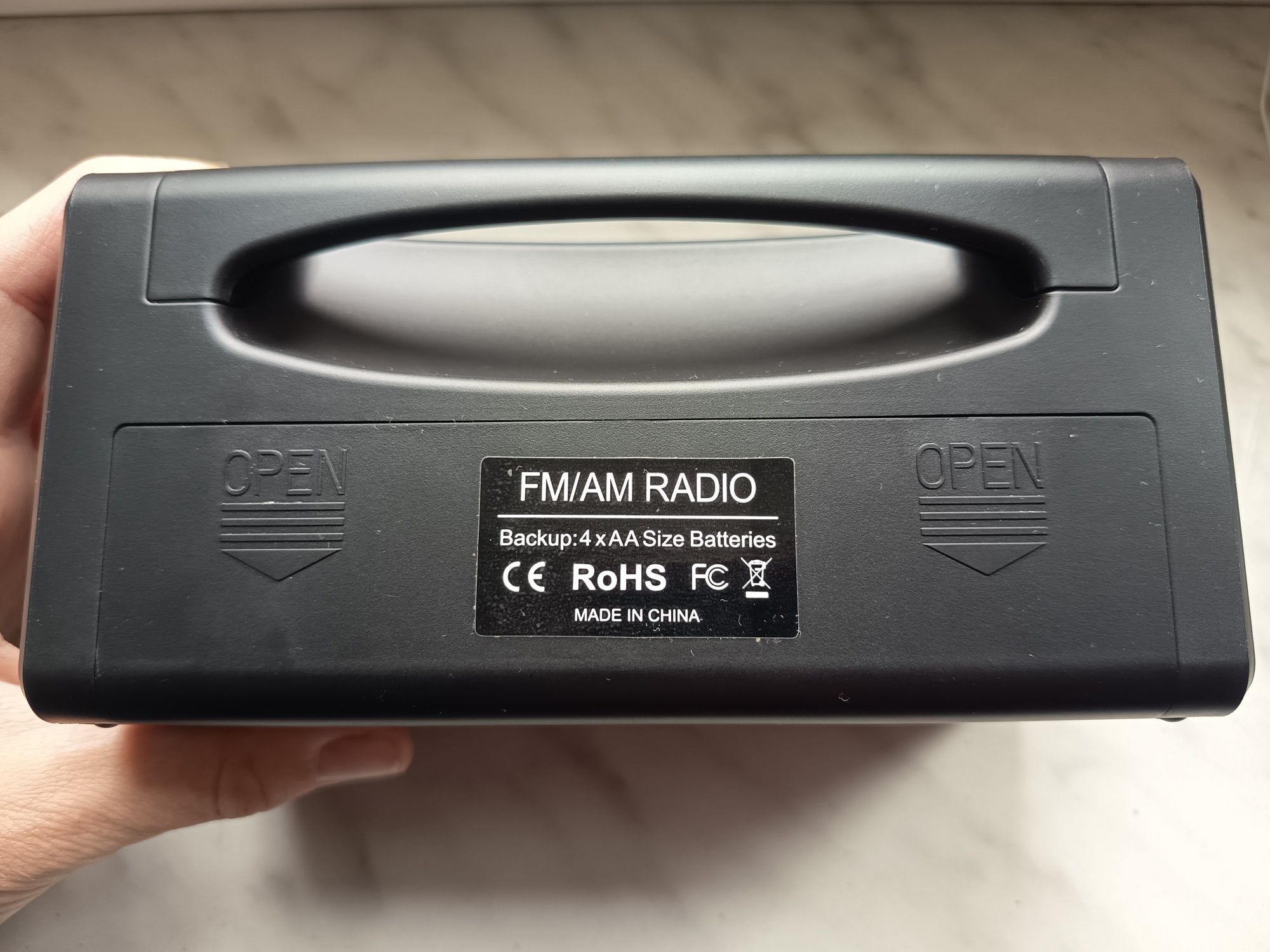 Radio przenośne FM/AM na baterie