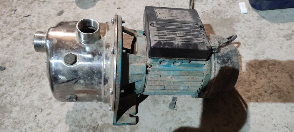 Продам насос для свердловини.