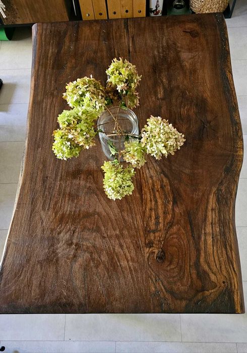 Stół drewniany do jadalni