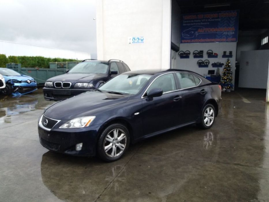Lexus IS 220 às peças ano 2005/2010