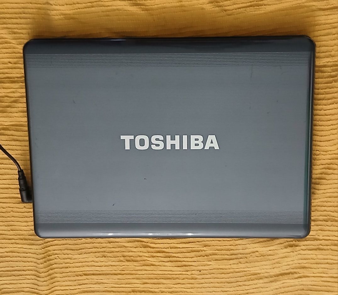 Toshiba Satellite P300 15D falta Bateria Acende sem Carregador