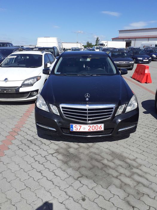 Автомобіль продаж