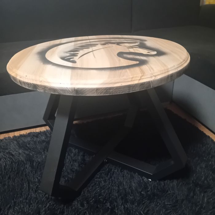 Stolik okolicznościowy