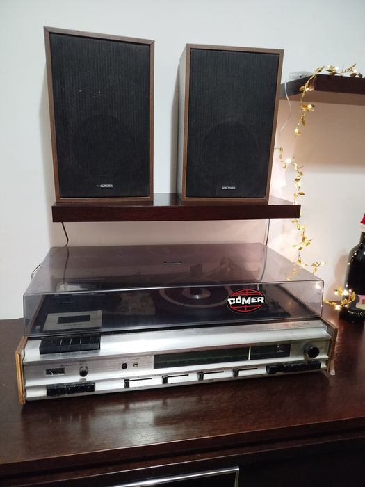 Aparelho de som vintage Waltham.