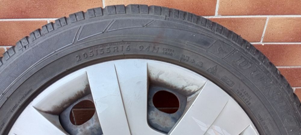 Продам недорого зимову резину на дисках R16