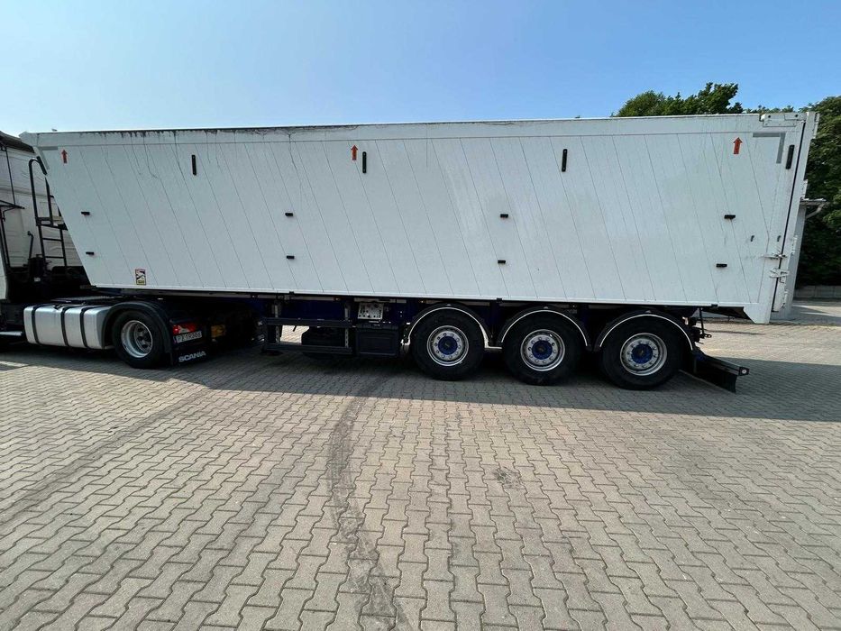 Wynajem naczep wywrotek