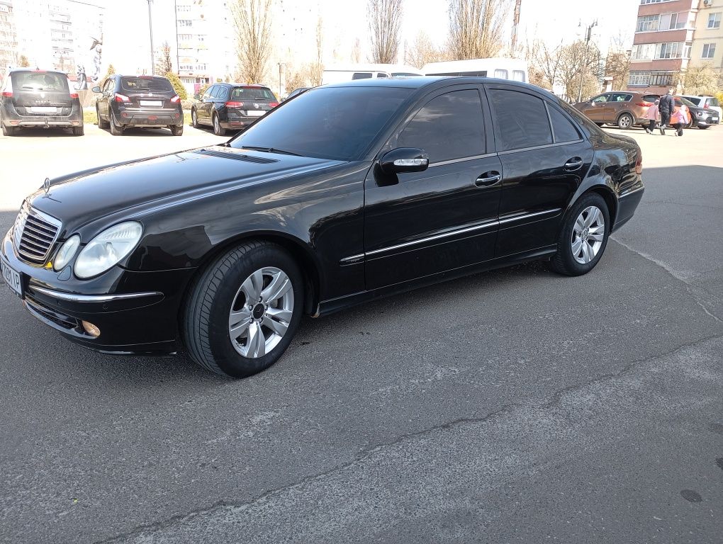 Продам мерседес бенс