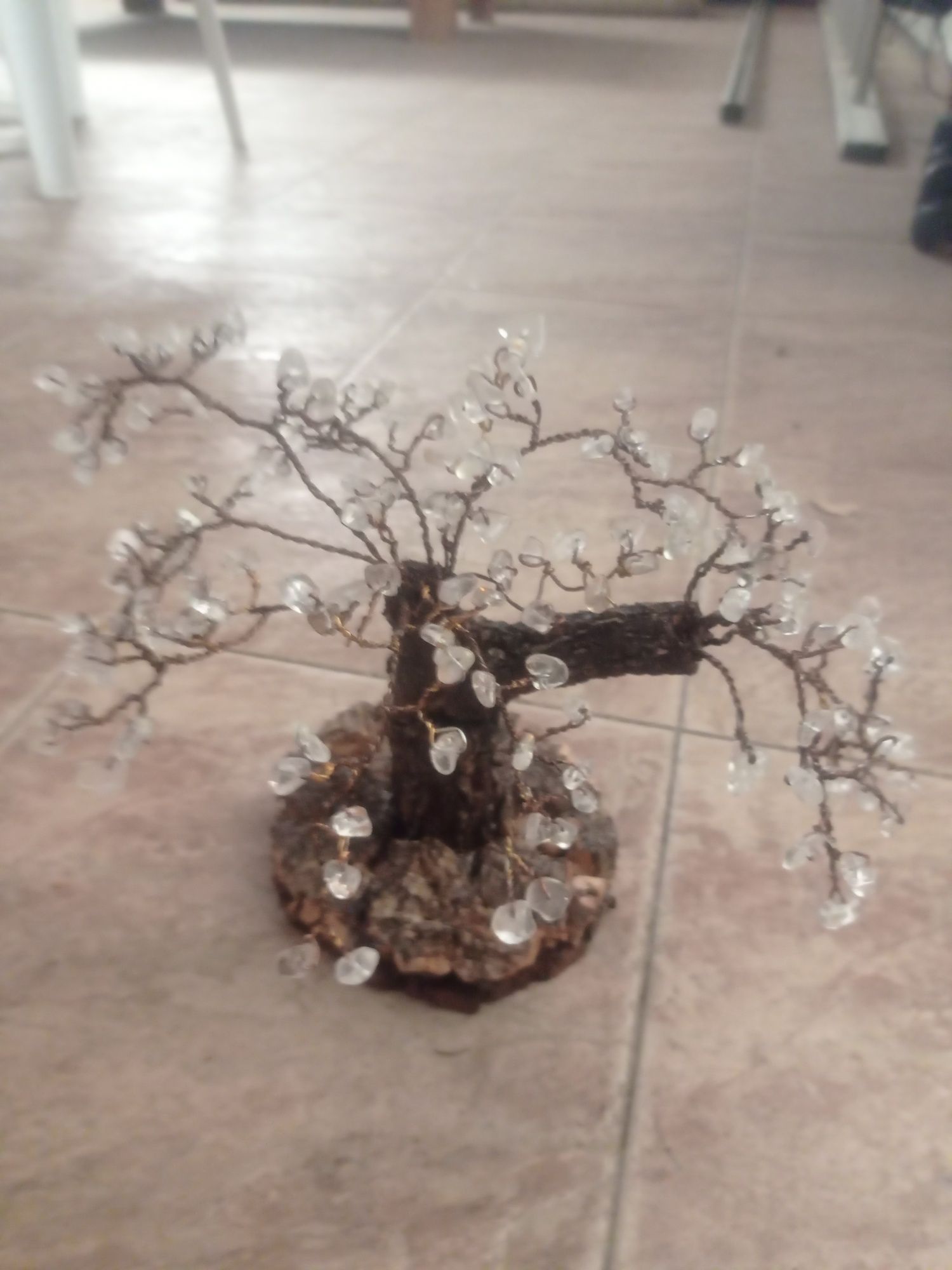 Árvore da vida em pedras naturais  de cristal