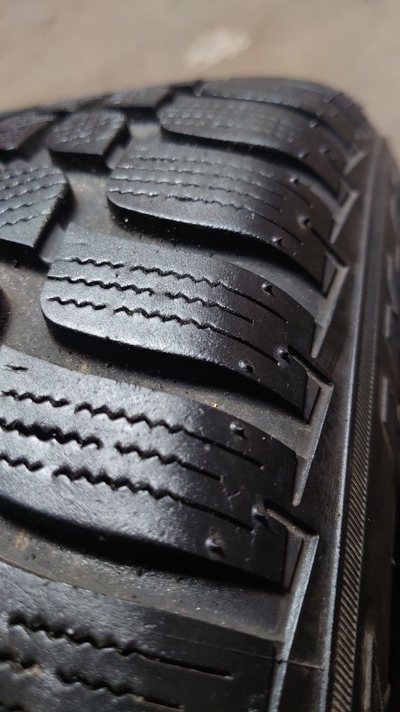 Пара зимних шин Bridgestone Blizzak LM-25 RUNFLAT 195/55 r16 195 55 16