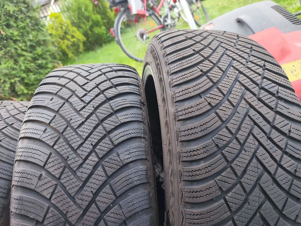 Hankook i*cept rs3 225/45 R 17 winner zima