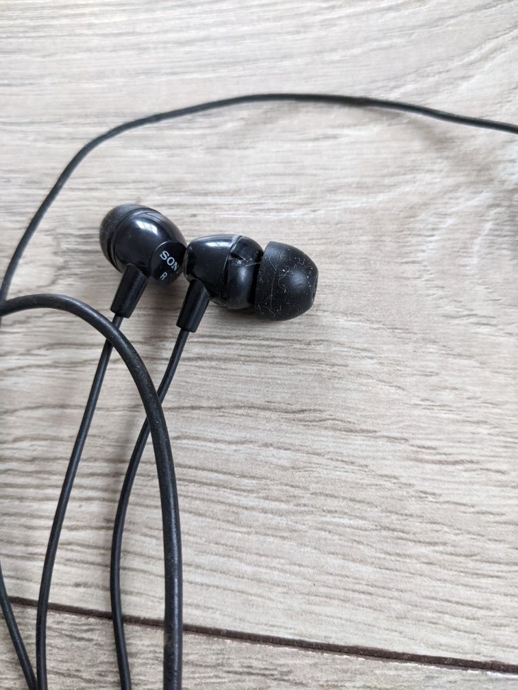 Навушники Sony/Philips/Nokia,з Швеції. Ціна за все .