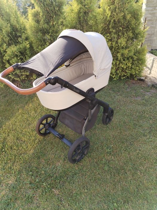 Коляска Roan Bass Next 3в1