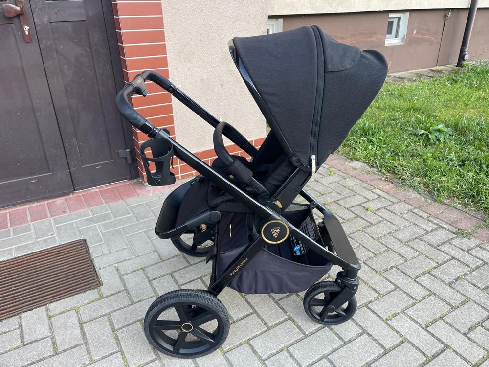 Wózek Venicci Tinum UPline All Black 2w1
