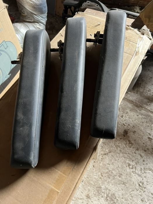 Пiдлокотники для сiдiнь