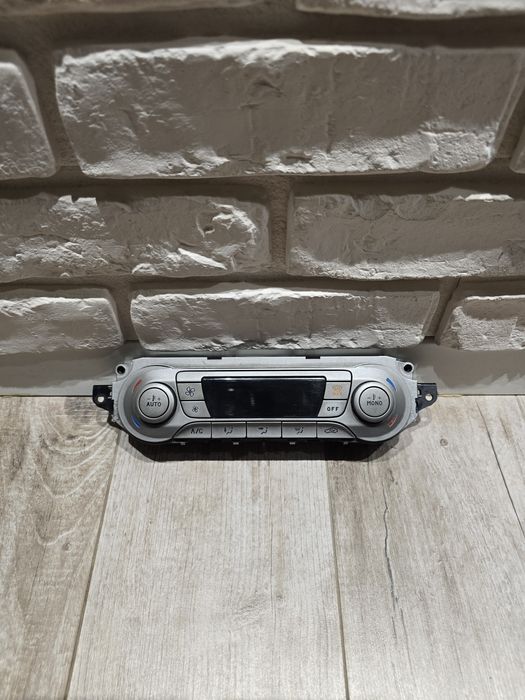 Panel klimatyzacji climatronic ford focus mk2