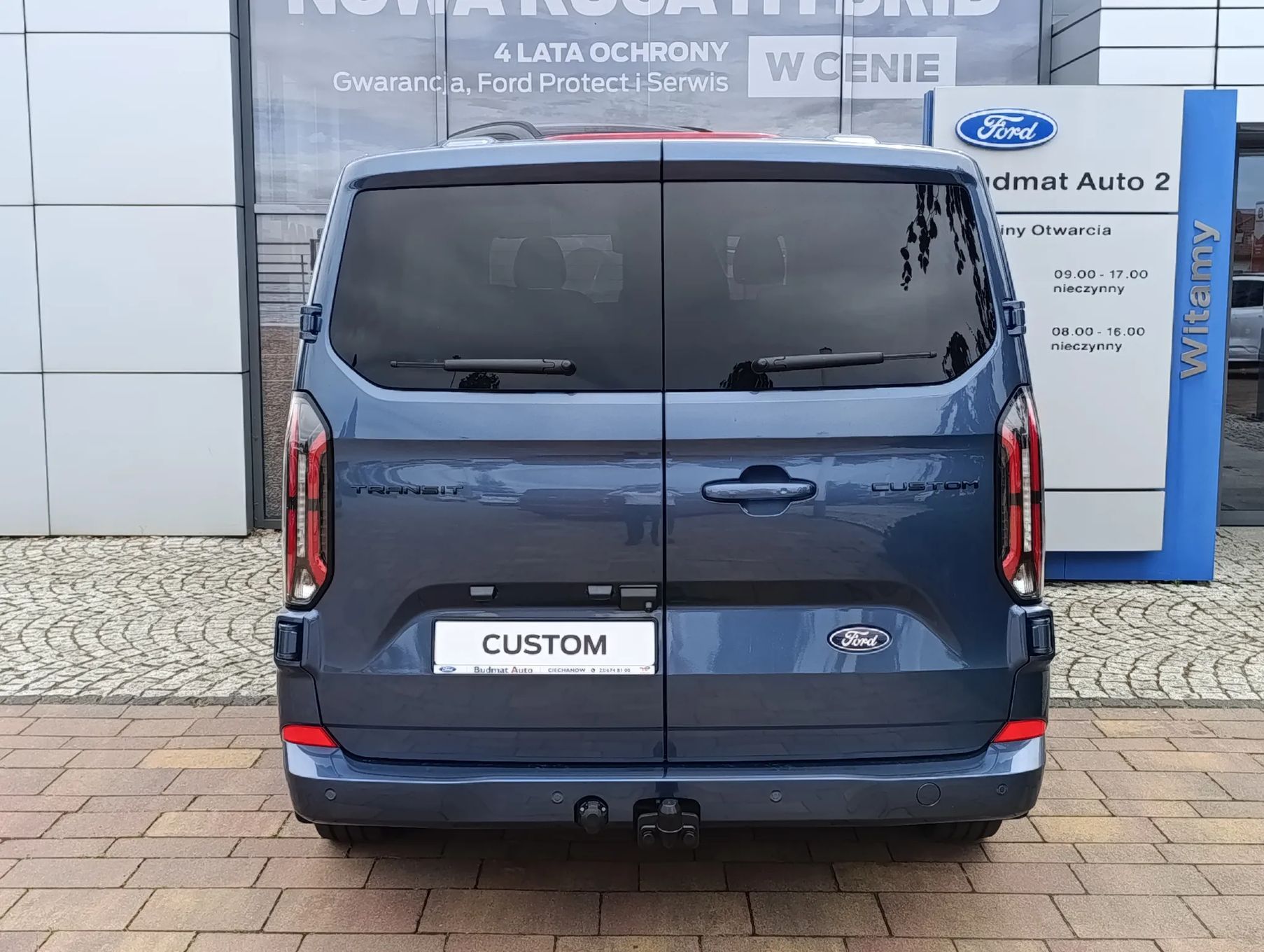 Ford Transit Custom Ford Transit Custom Kombi 9 osobowy 150 KM Hak