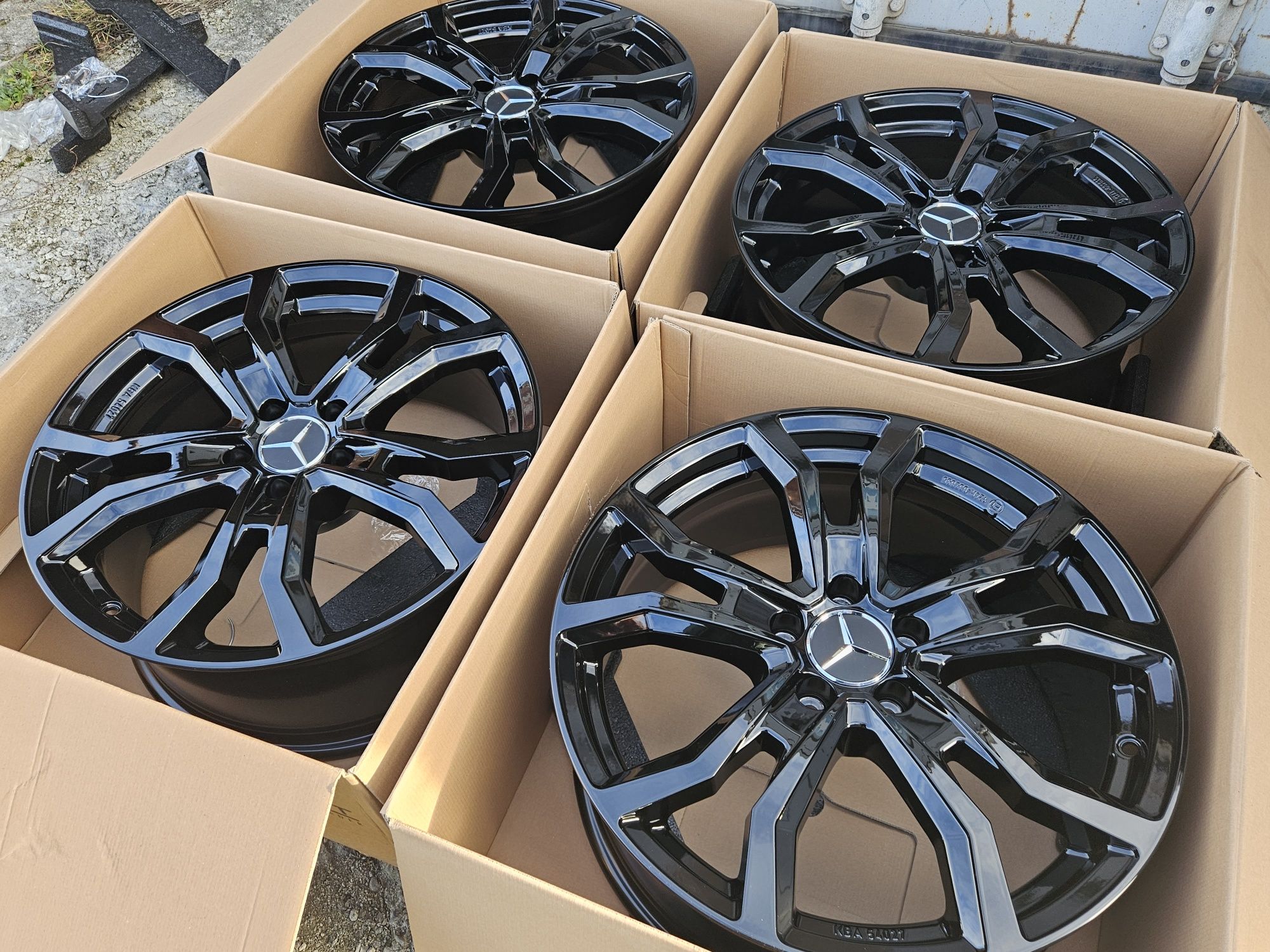 Felgi aluminiowe 5x112 7.5j et32 19" mercedes glc