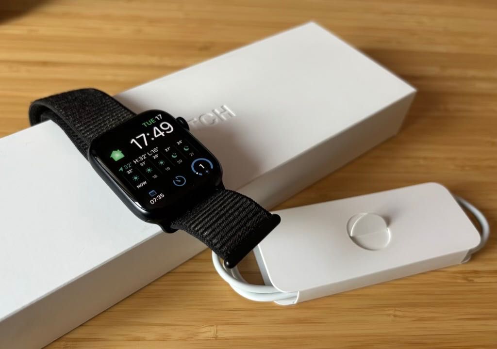 Apple Watch Series 9 45mm - GPS