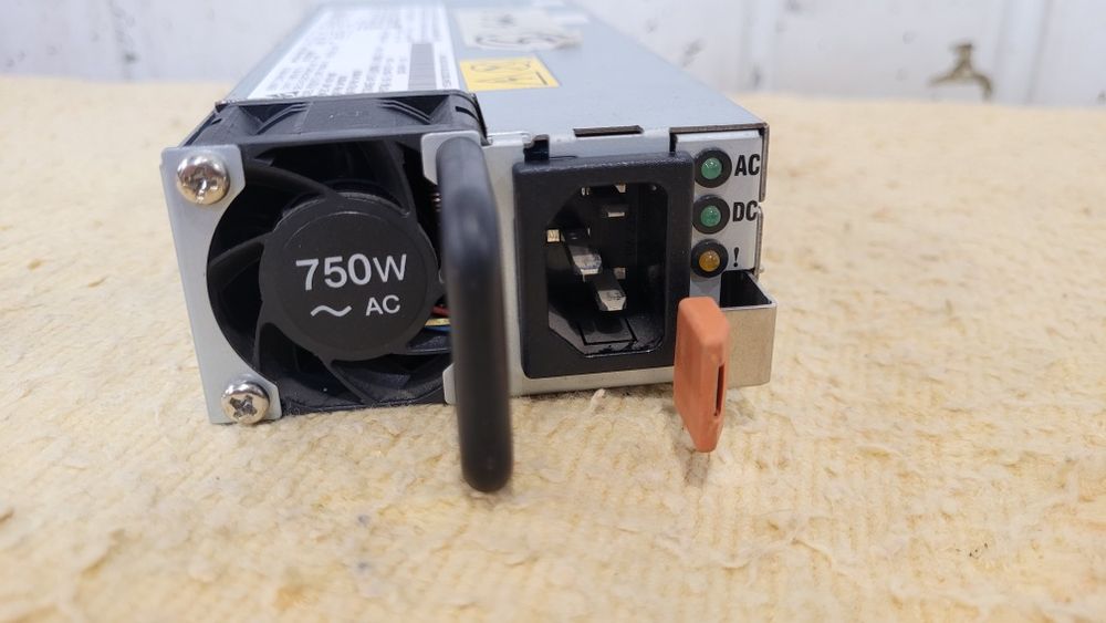 Блок питания Delta - Electric  750.