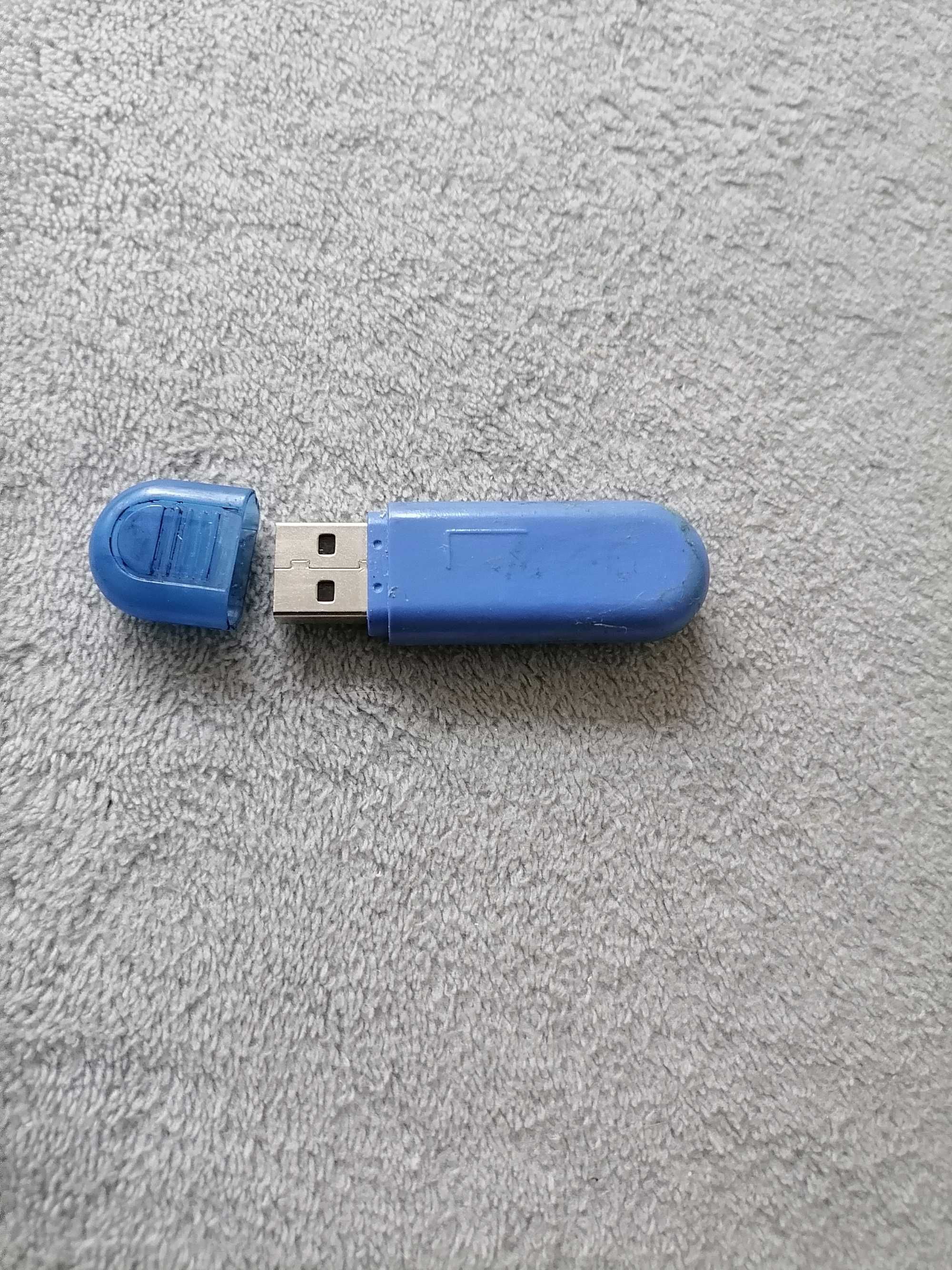 Dysk zew. Toshiba 320gb+pendrive 16g