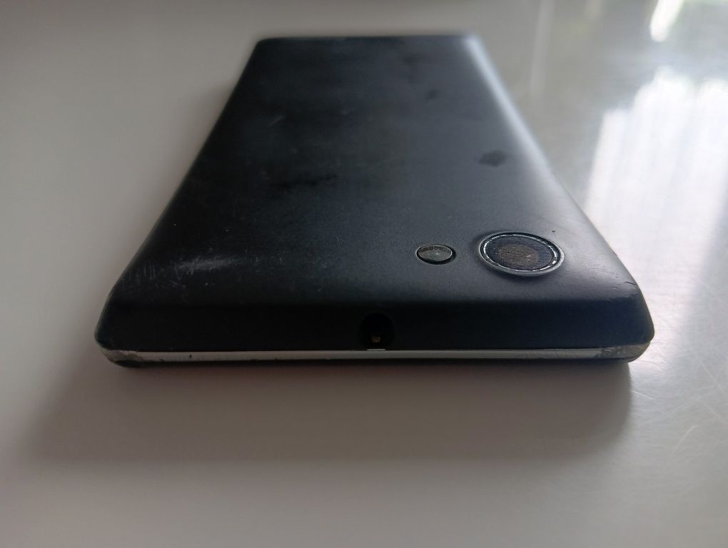 Sony Xperia J ST26i Czarny