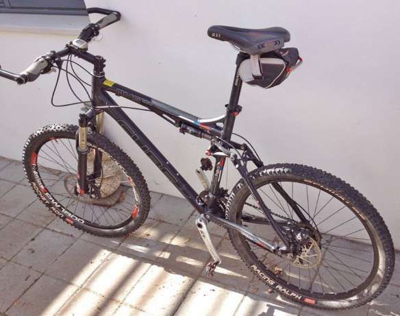 Bicicleta de btt Cube AMS Pro 100 (tamanho 21")