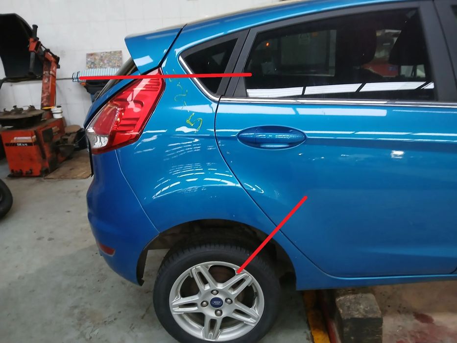 Painel trás direito FORD Fiesta VI (CB1, CCN)