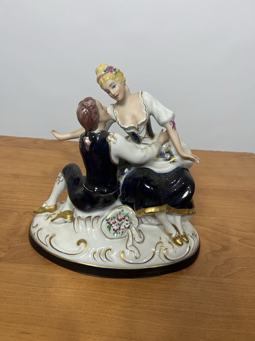Фарфорова статуетка пара. Клеймо