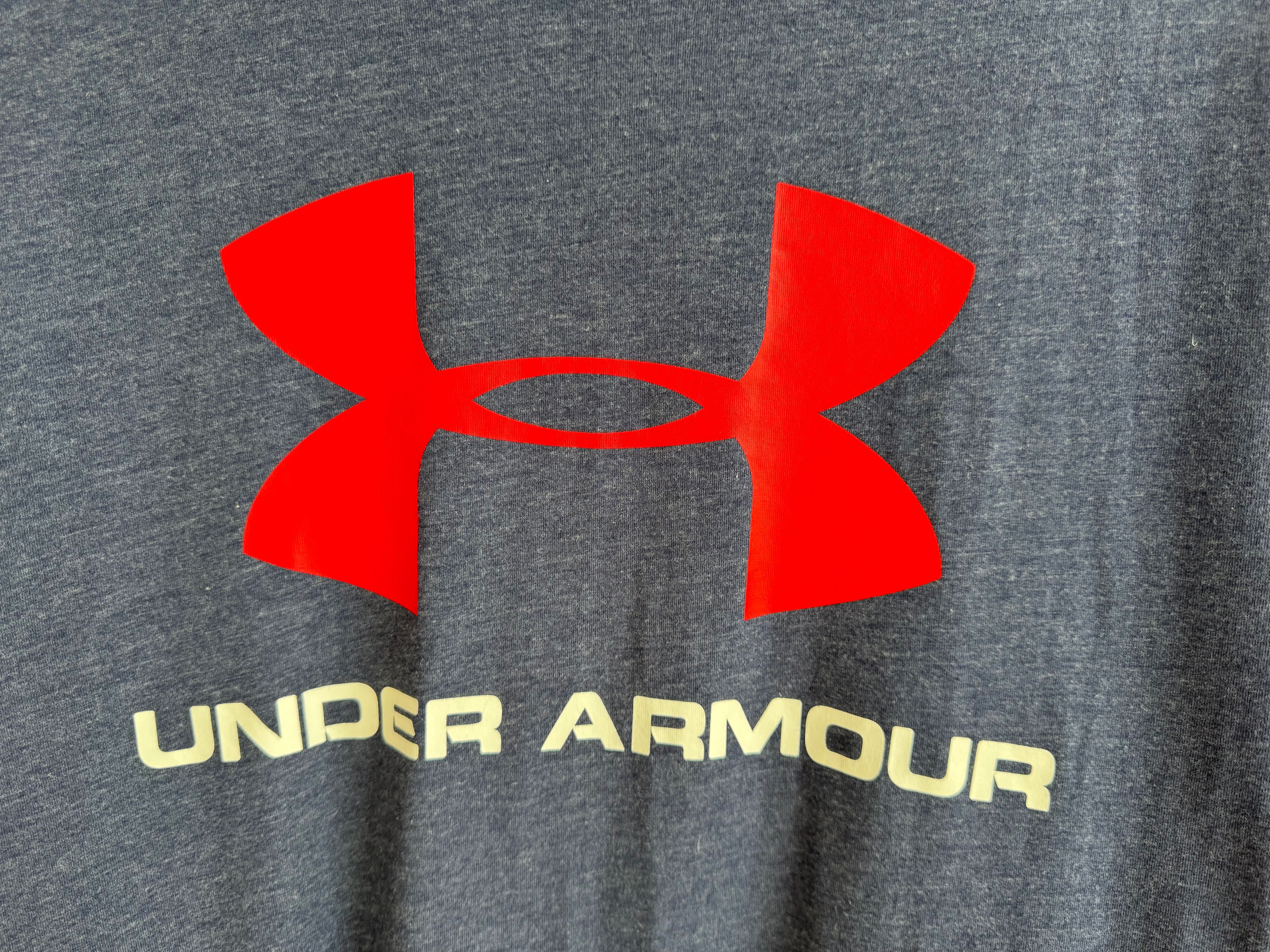 Under Armour оригинал мужская спортивная футболка размер L Б У