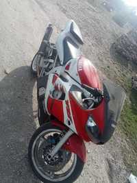 Moto Yamaha  r600