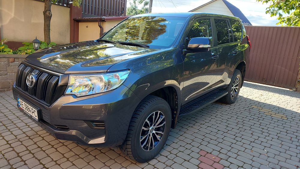 Продам Toyota Land Cruiser Prado, 2019