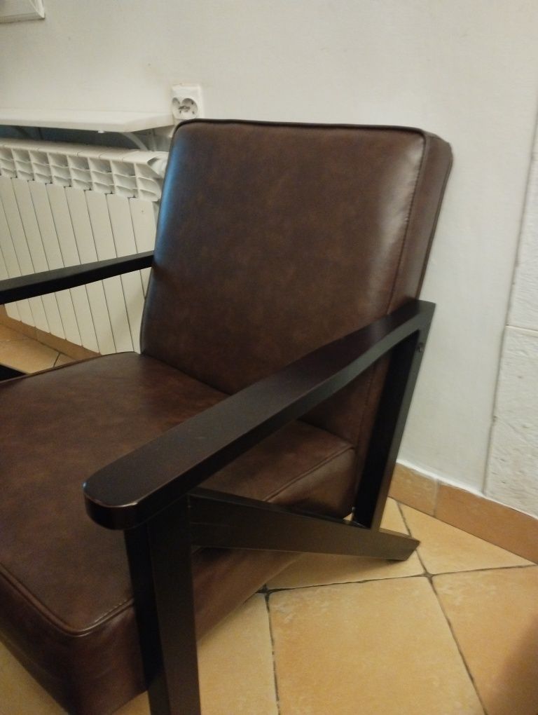 Fotel skórzany drewniany modern vintage gentleman