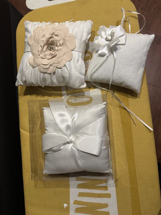 Весільні подушечки для обручок