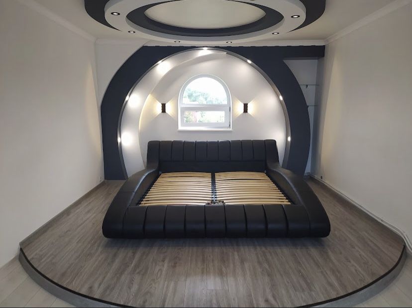 Двоспальне ліжко з підйомним механізмом. М‘яке ліжко