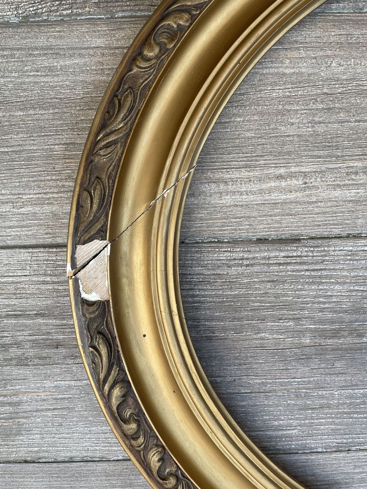 Duza rama owalna złota zdobiona lustro