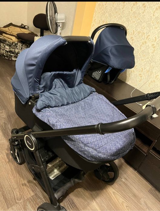 Легкая Коляска 3в1