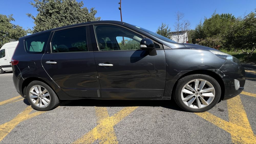 Renault Grand Scénic 1.5 dCi 2011 7 lugares