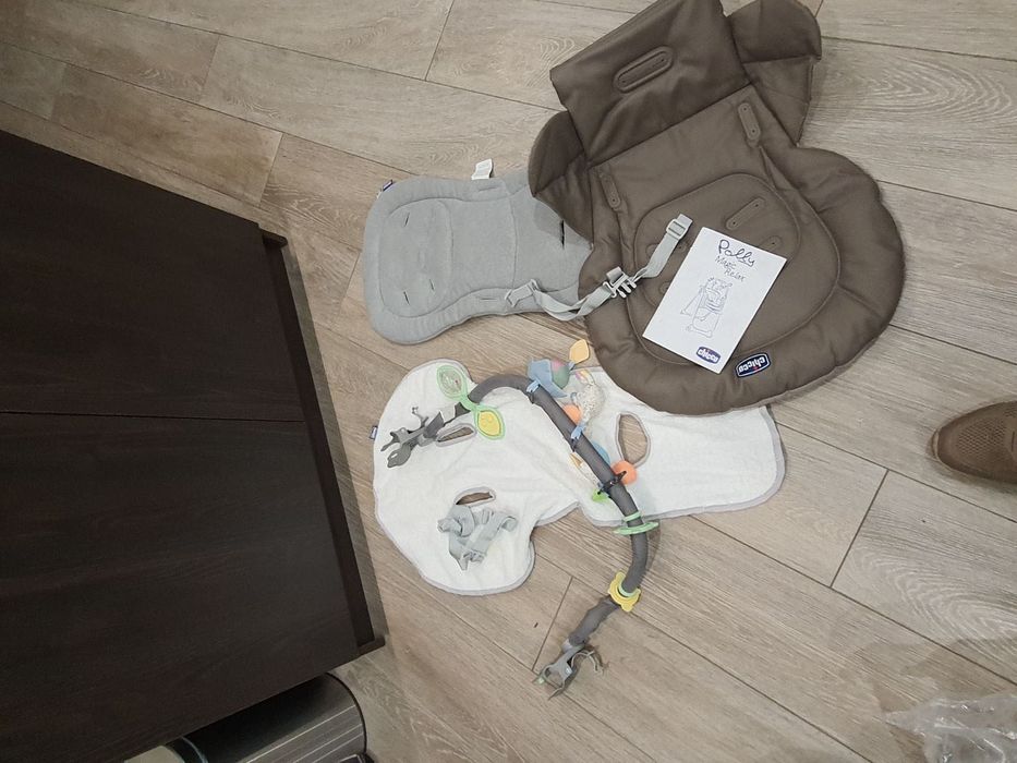 Годувальний стільчик Chicco Polly Magic Relax, чудовий стан