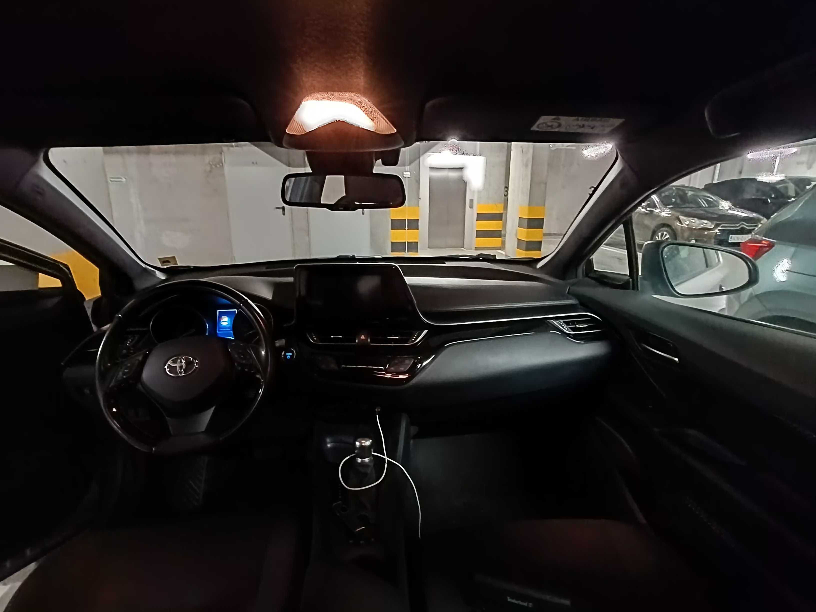 Toyota C-HR 1.8 Hybrid Business Edition